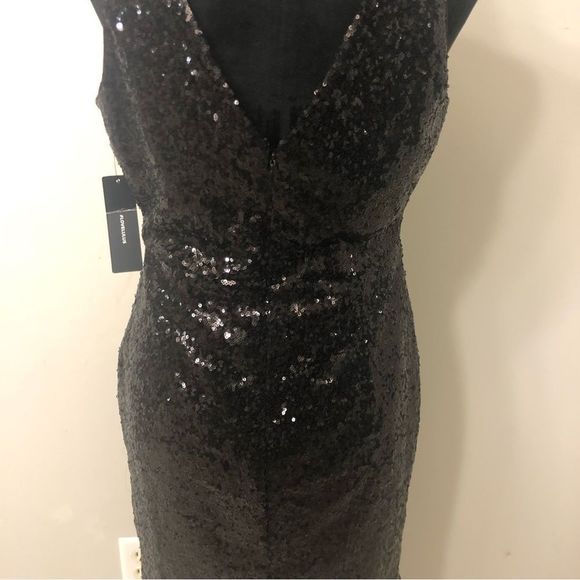 Lulu’s Black Sequin Dress BodyCon Mini Sexy Low Cut V Neck Cocktail Party dress - Picture 8 of 9